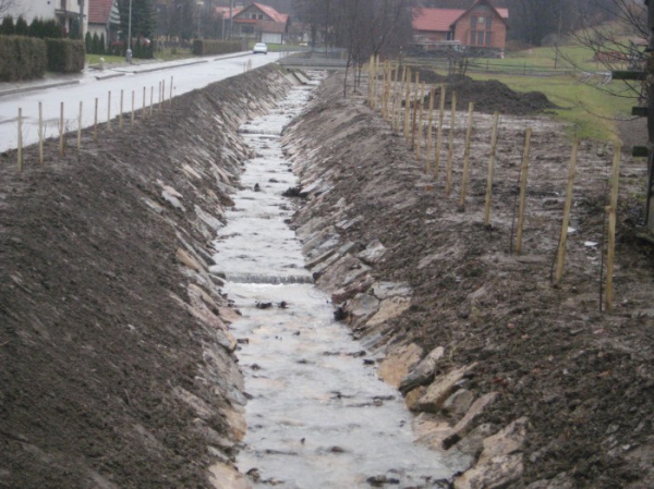 TM Stav, spol. s r.o. - Oprava  toku v Nedašově-Hrušovka