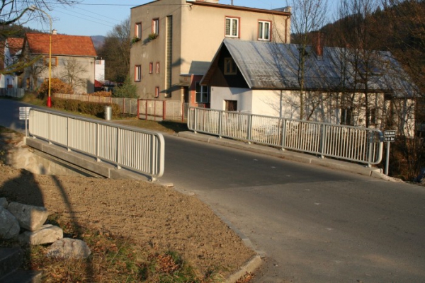 TM Stav, spol. s r.o. - Rekonstrukce mostu přes potok Skalník ve Vsetíně - Jasenice