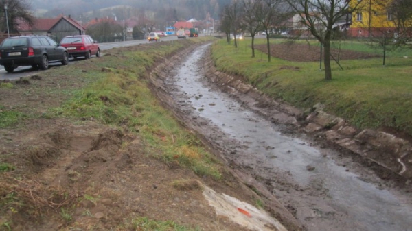 TM Stav, spol. s r.o. - Hrazení a úprava bystřin Olše v Dolní Lhotě km 0,000 - 0,470