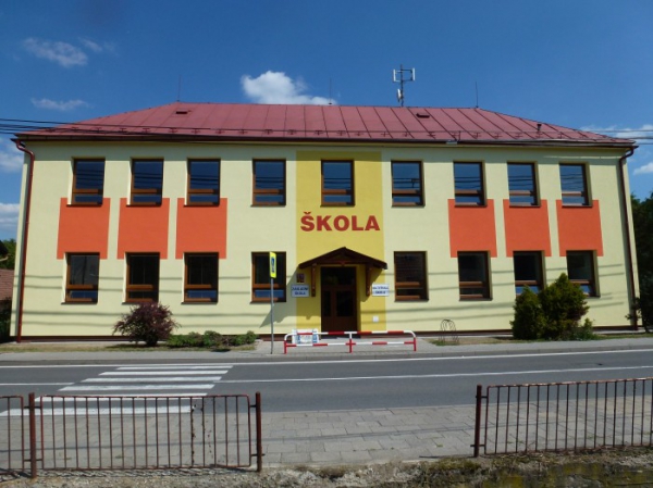 Stavební úpravy základní a mateřské školy v Leskovci