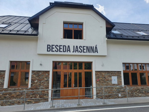 Rekonstrukce společenského zařízení v obci Jasenná